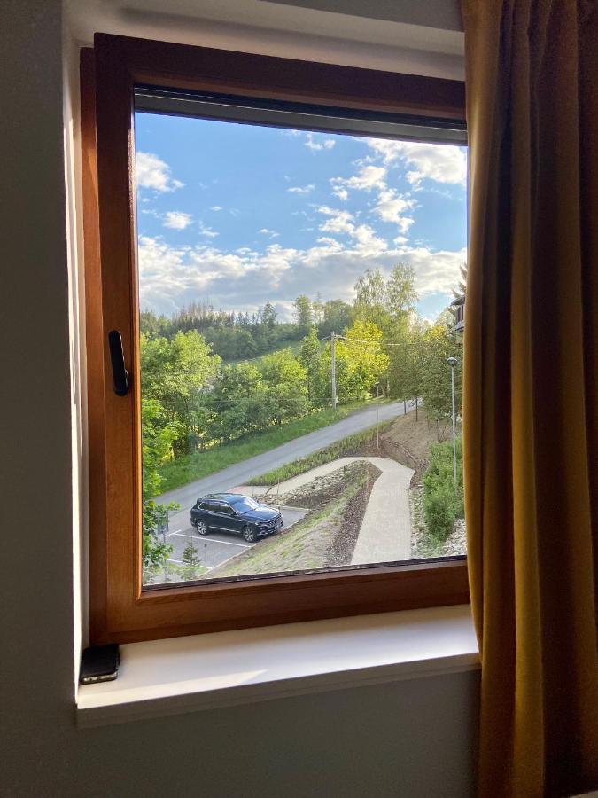 Utulny Apartman V Srdci Krkonos Se Saunou Jablonec nad Jizerou Exteriör bild